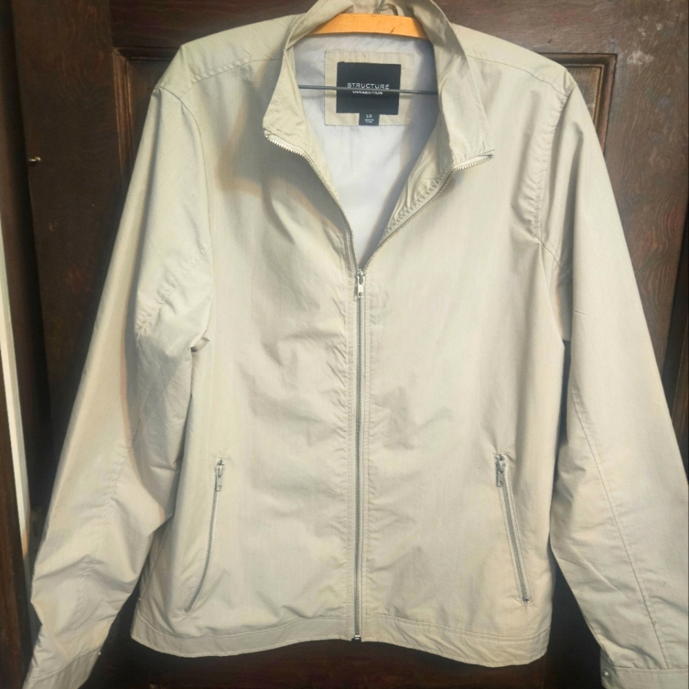 STRUCTURE COLLECTION MENS WINDBREAKER. NEVER BEEN WORN. FASHIONABLE !